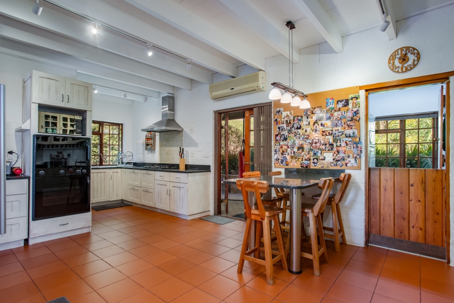 4 Bedroom Property for Sale in Bertville Western Cape